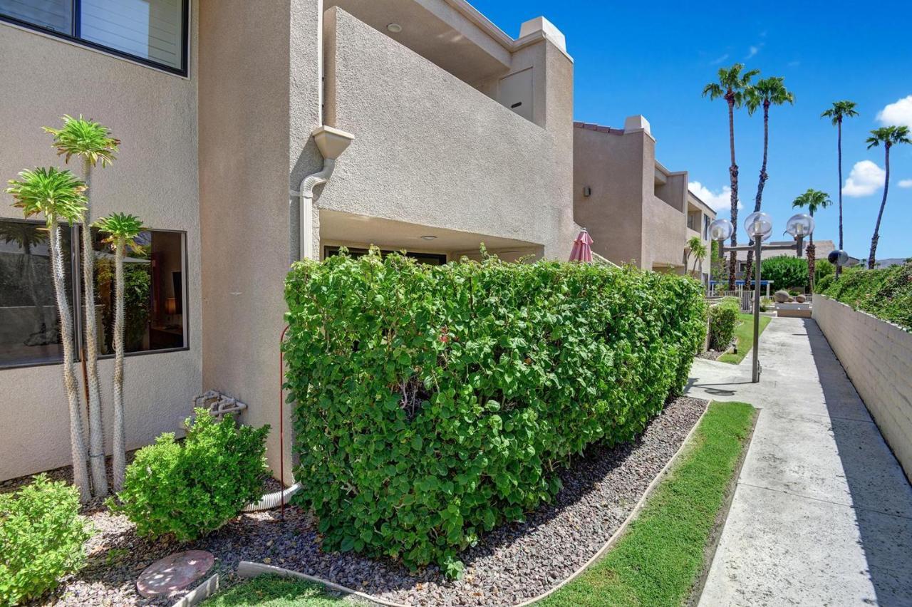 Modern Plaza Villas Oasis Palm Springs Buitenkant foto