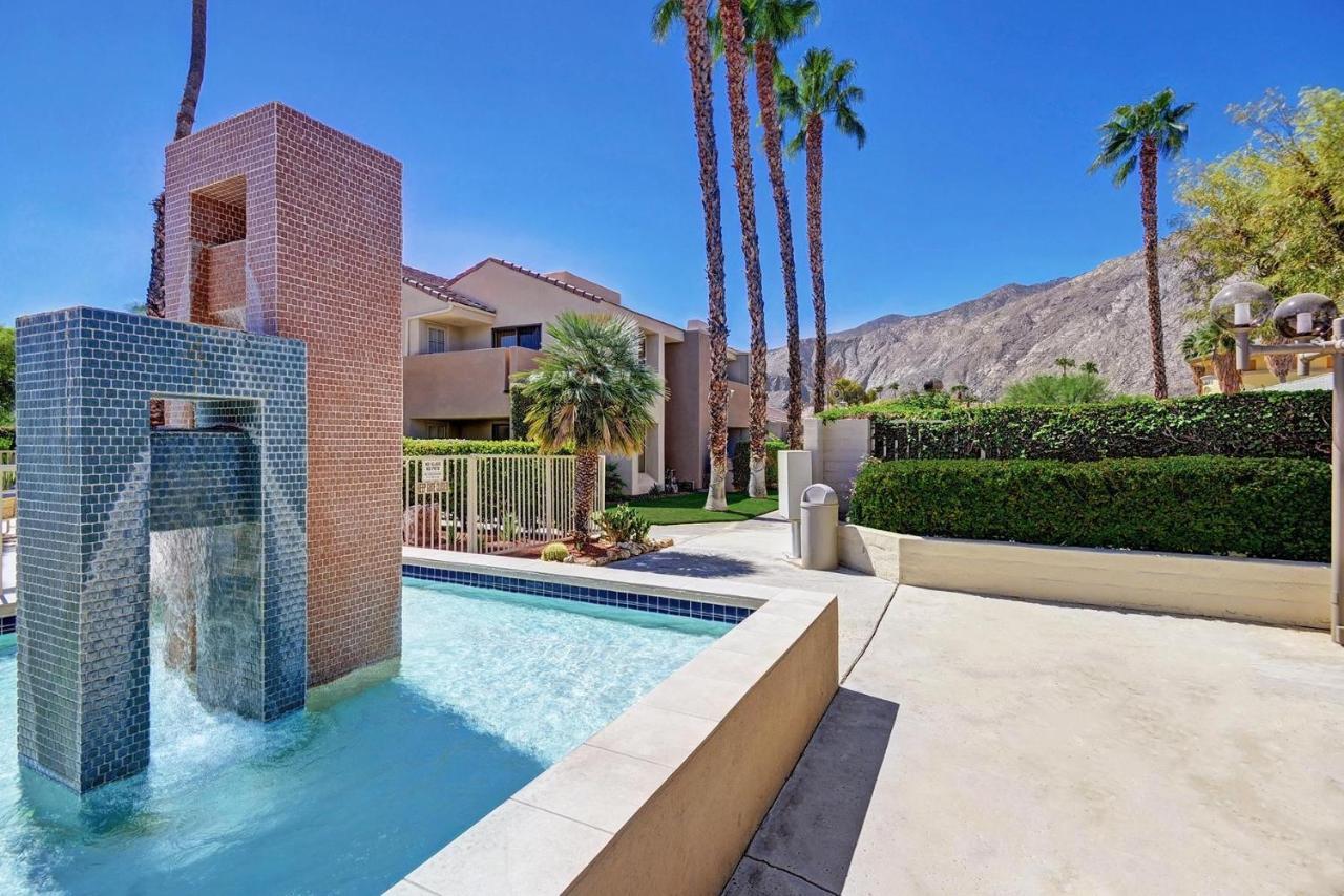 Modern Plaza Villas Oasis Palm Springs Buitenkant foto